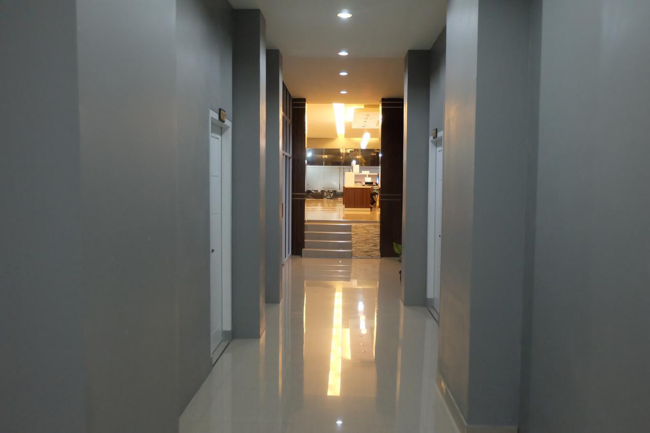 O.R 44 Hotel Bengkulu Esterno foto