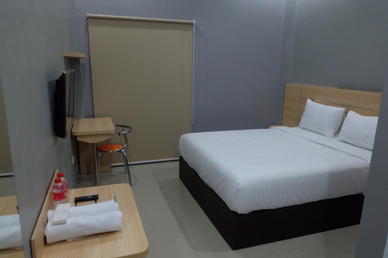 O.R 44 Hotel Bengkulu Esterno foto